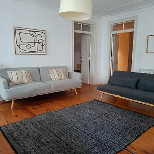 https://stunning-apartment-near-chiado.hotels-lisbon-portugal.com